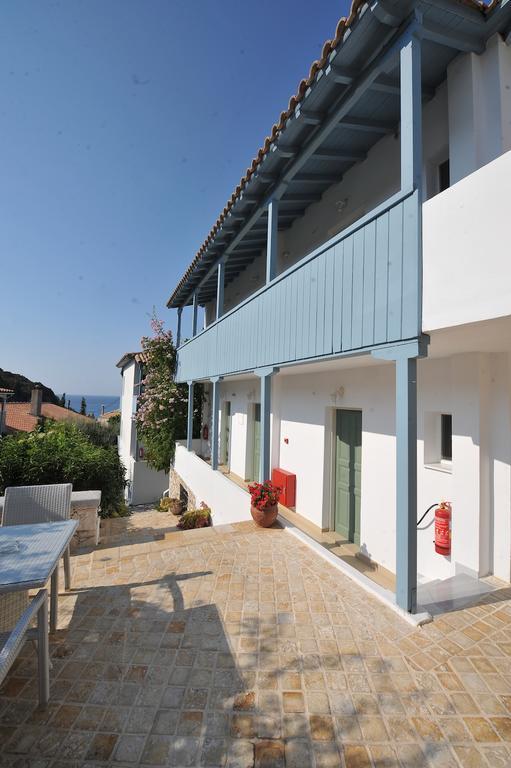 Hotel Agios Nikitas Exterior photo